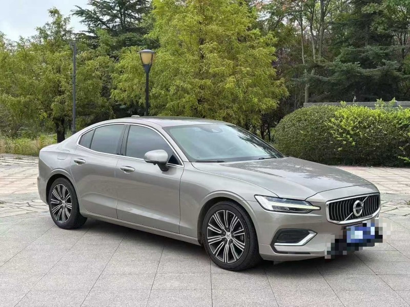 青岛21年沃尔沃S60L2