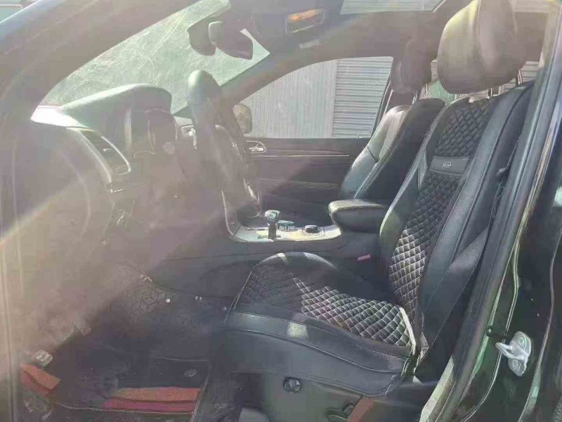 东营15年Jeep大切诺基4