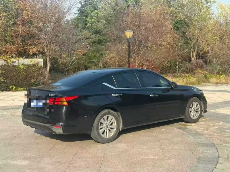 青岛22年日产天籁7