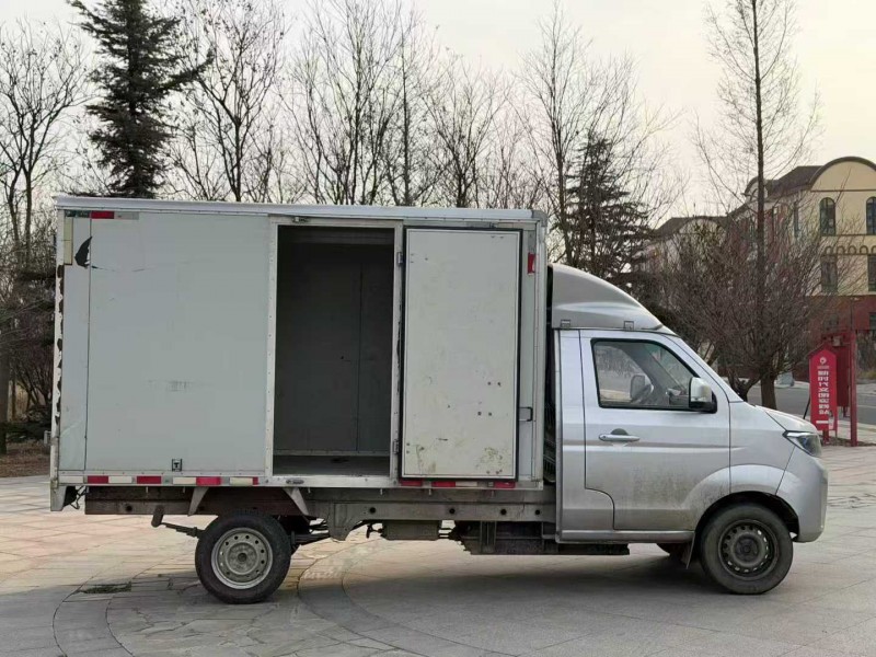 青岛23年华晨鑫源8