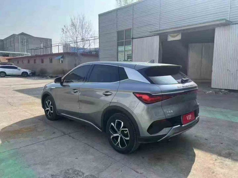 济南25年比亚迪元7