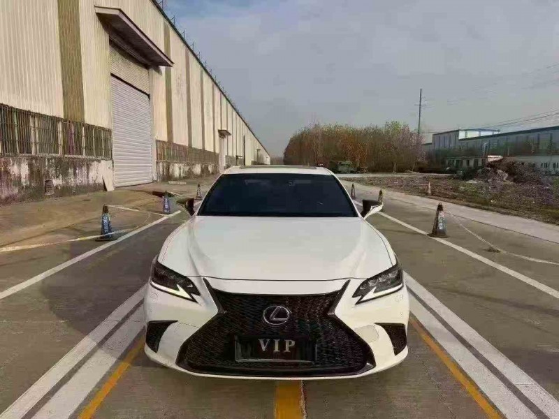 淄博21年雷克萨斯ES1