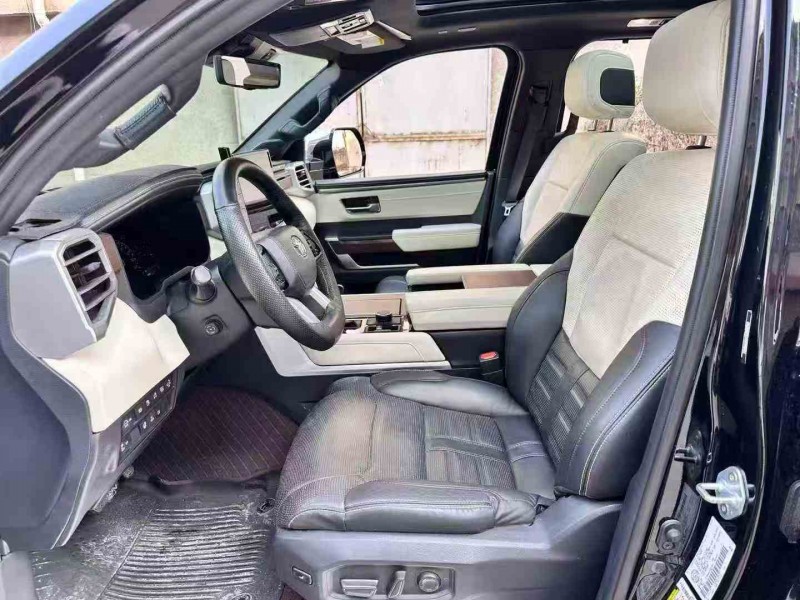 淄博24年丰田红杉4