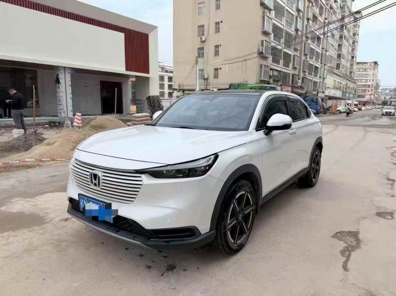 南宁23年本田缤智3