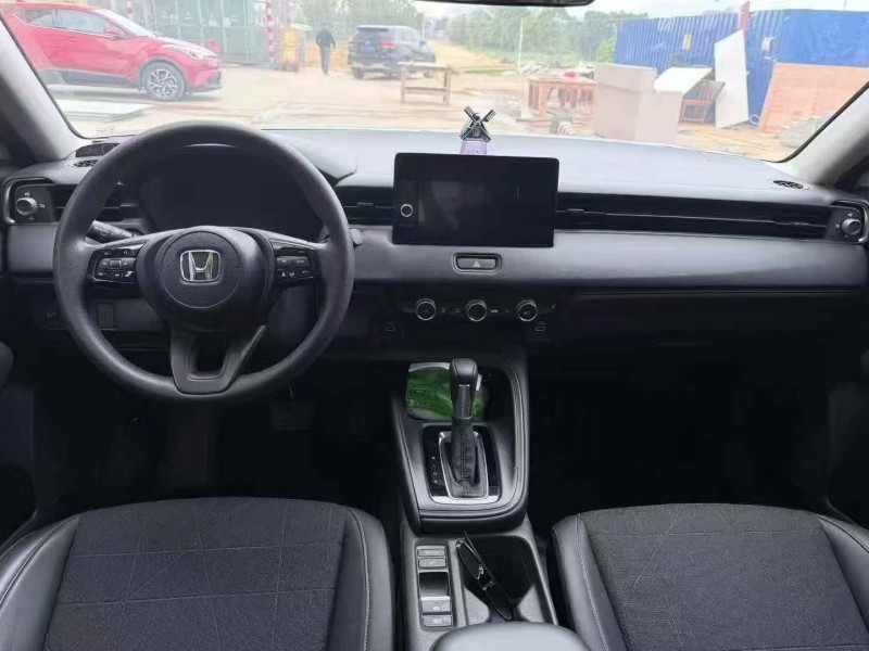 南宁23年本田缤智4