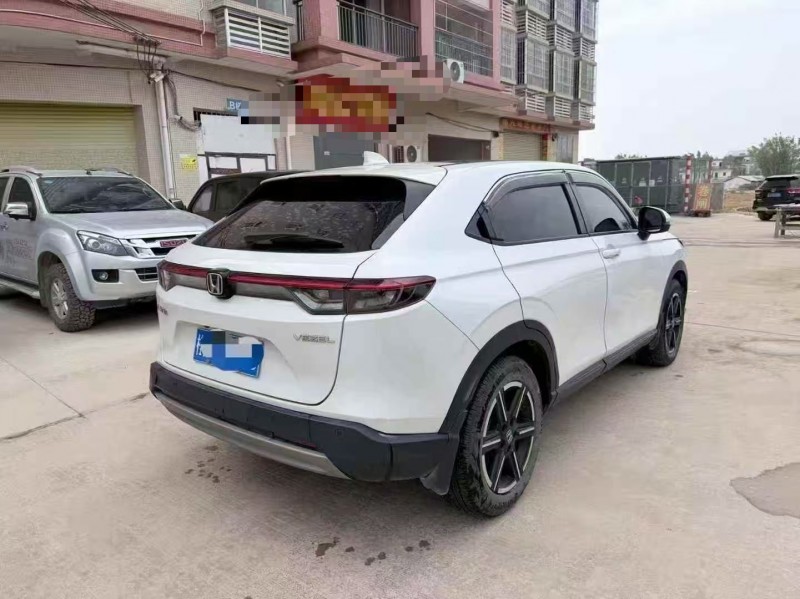 南宁23年本田缤智8