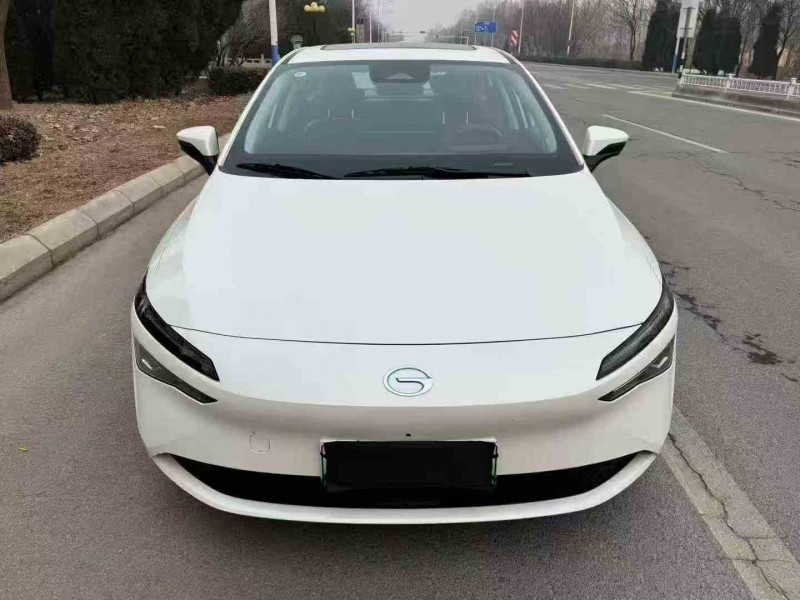 济宁24年传祺埃安S1