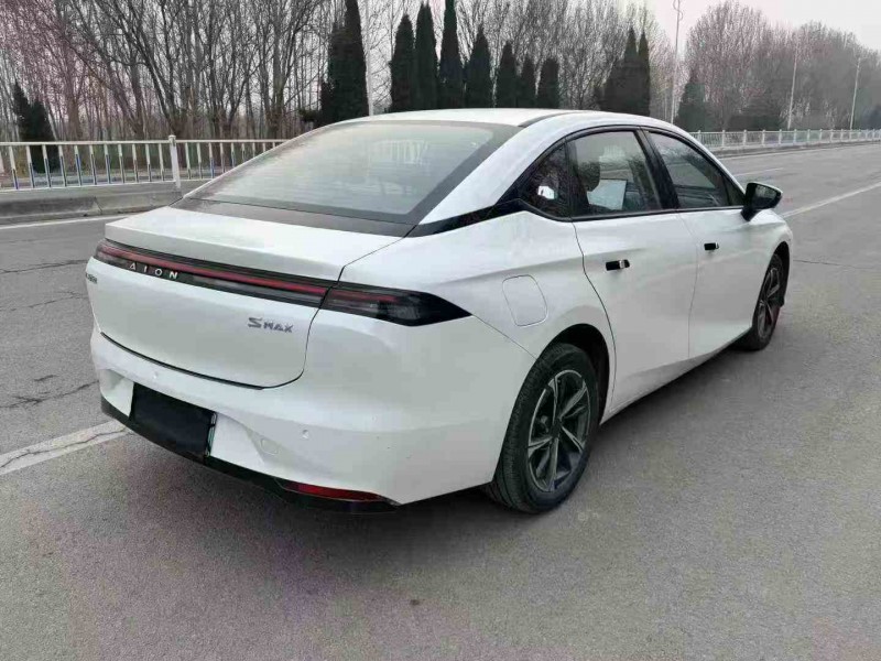 济宁24年传祺埃安S7