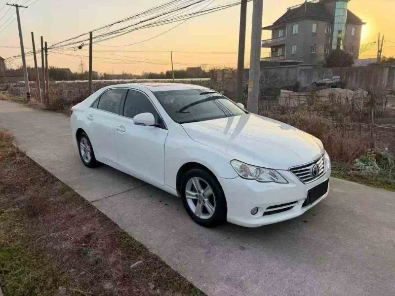 嘉兴13年丰田锐志3