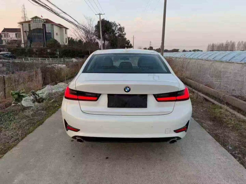 温州21年宝马3系8