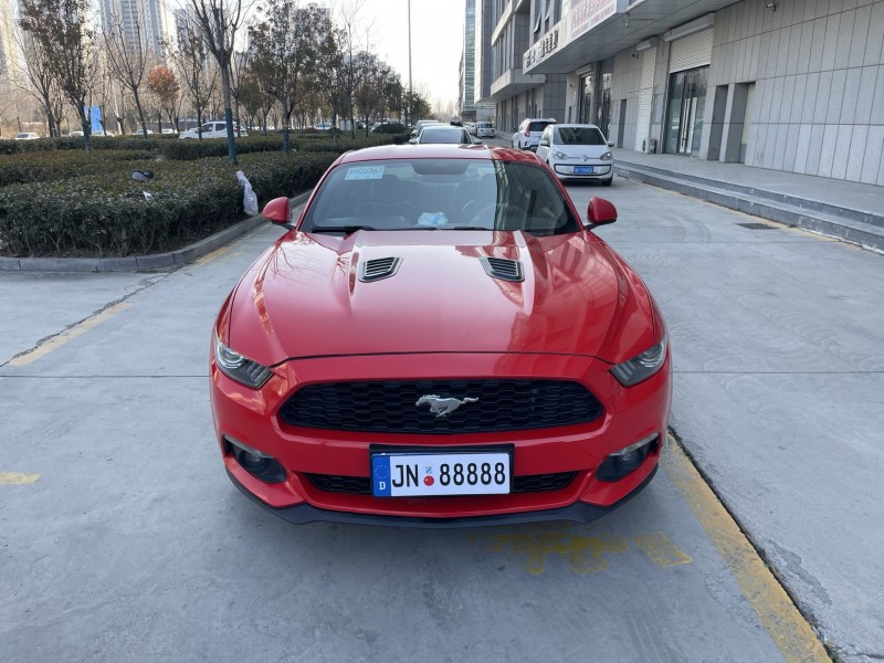 济宁15年福特野马1