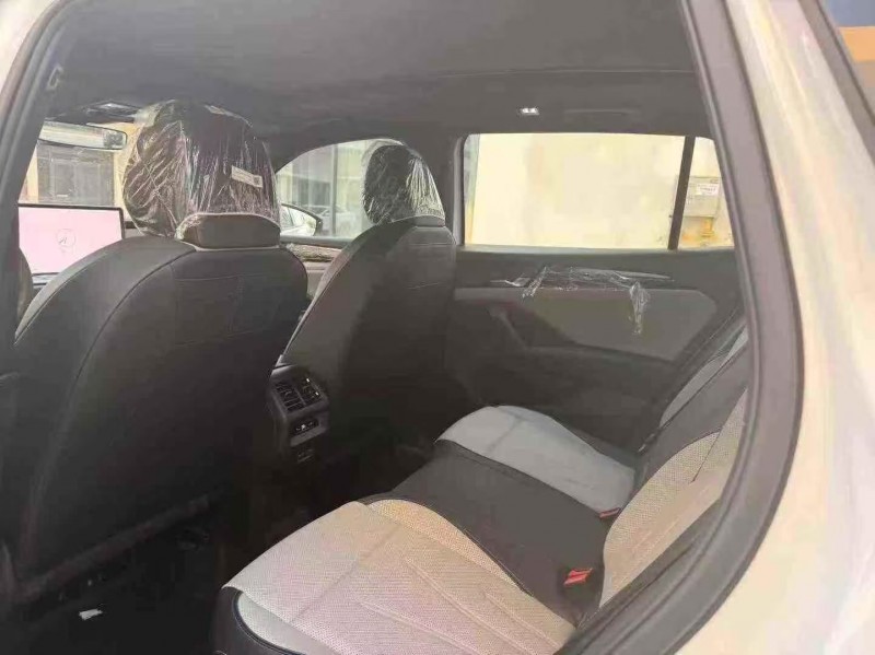 青岛25年大众探岳3