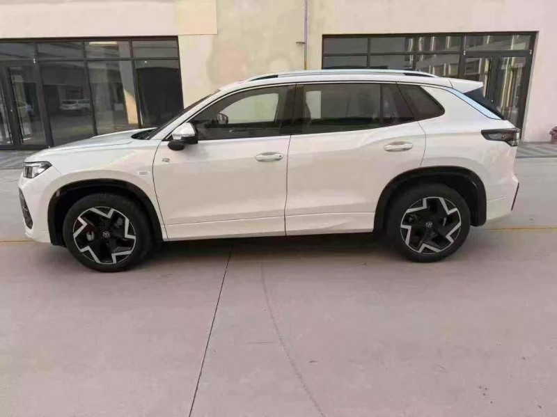 青岛25年大众探岳7