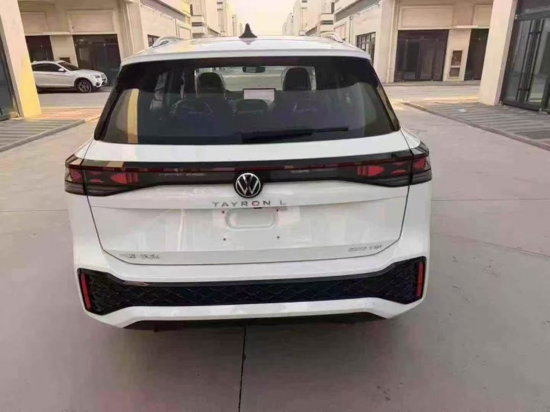 青岛25年大众探岳8