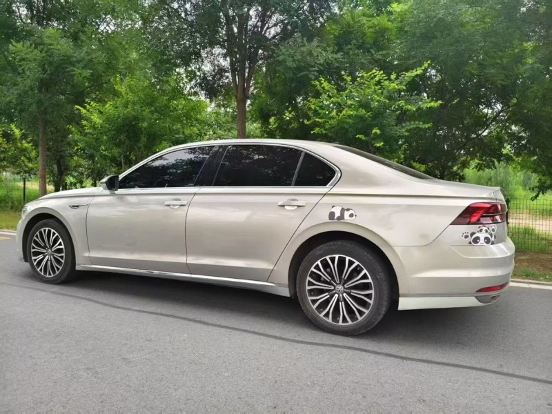 石家庄17年大众辉昂3