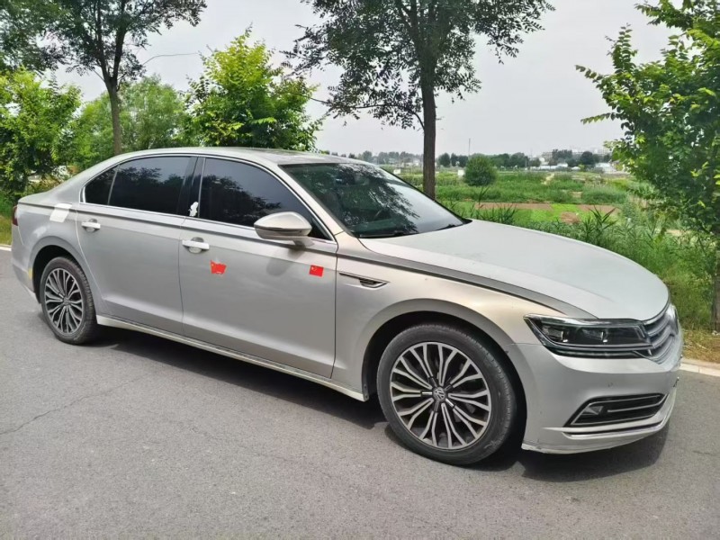 石家庄17年大众辉昂5