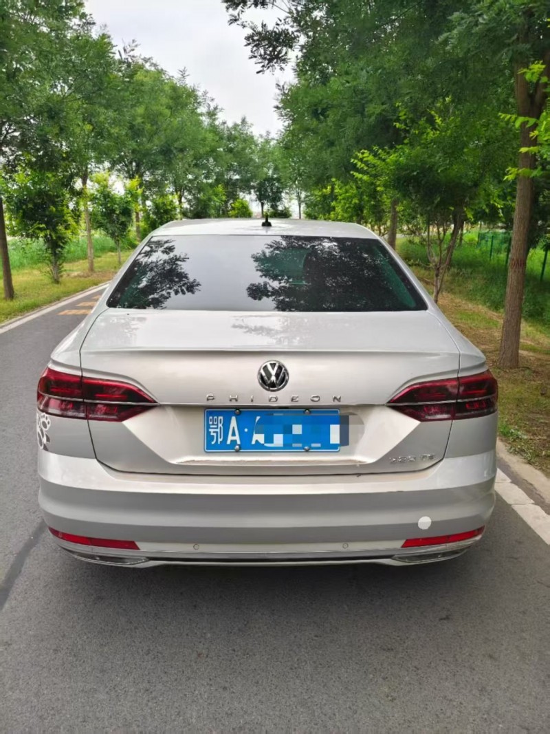 石家庄17年大众辉昂9