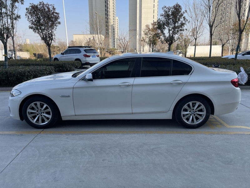 济宁16年宝马5系8