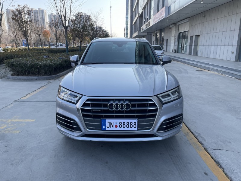 济宁19年奥迪Q51