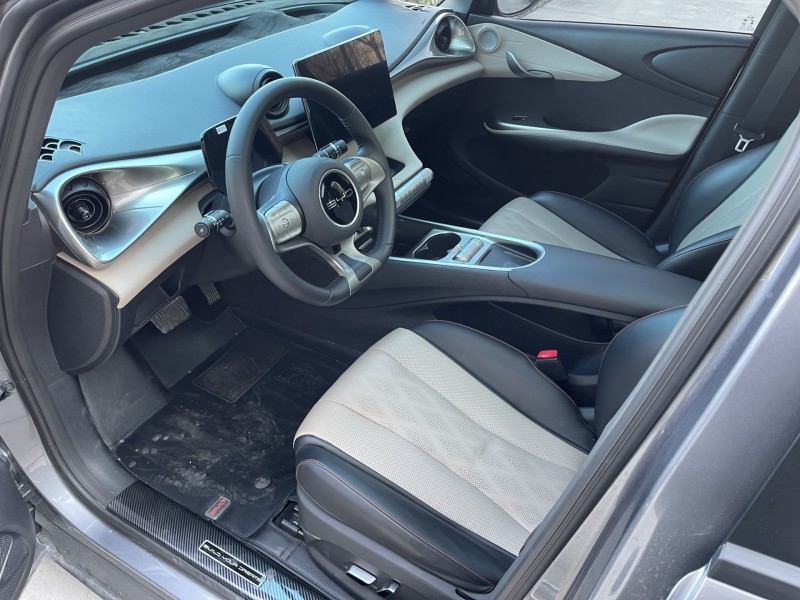 济宁23年比亚迪海豚5