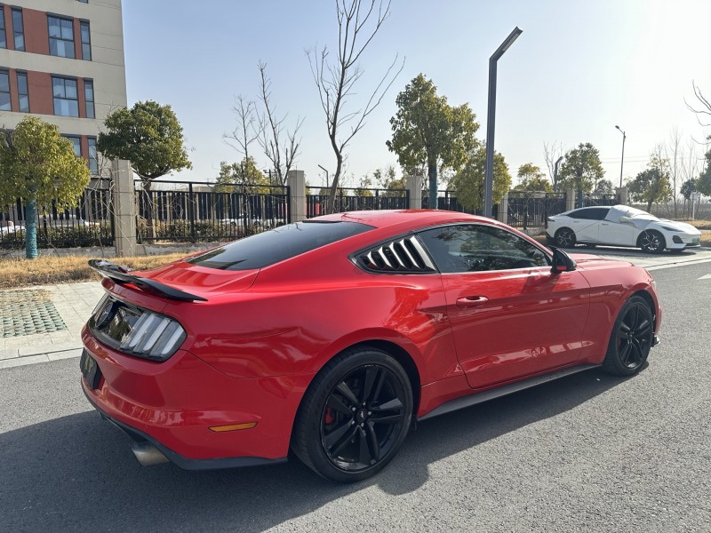 盐城15年福特野马5