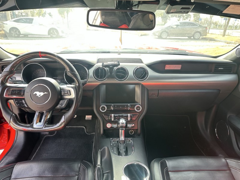 盐城15年福特野马8