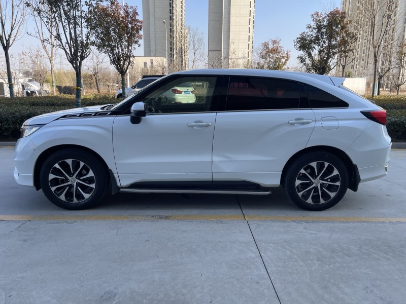 济宁17年本田冠道8