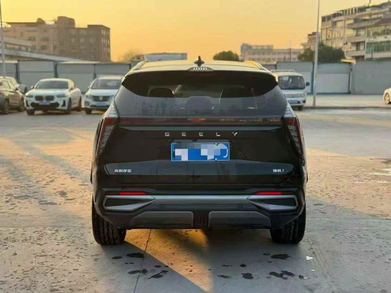 金华24年吉利博越9