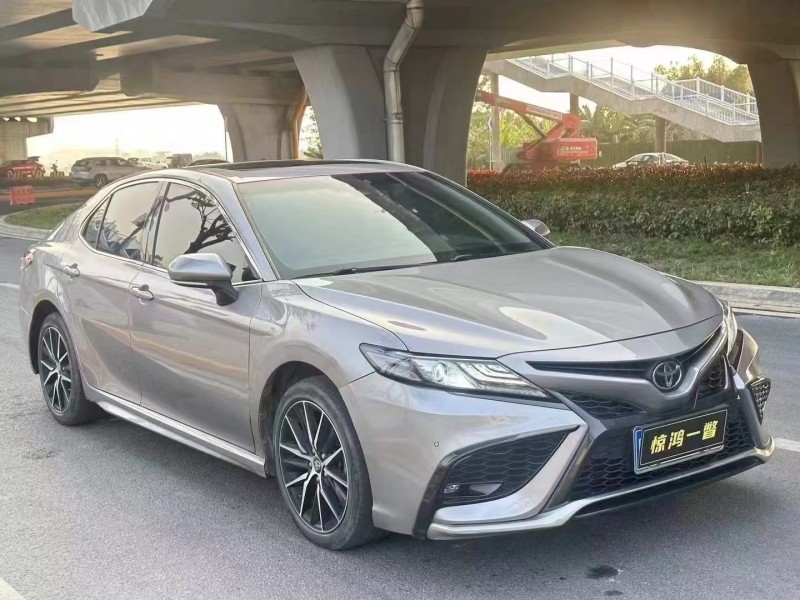广州23年丰田凯美瑞2
