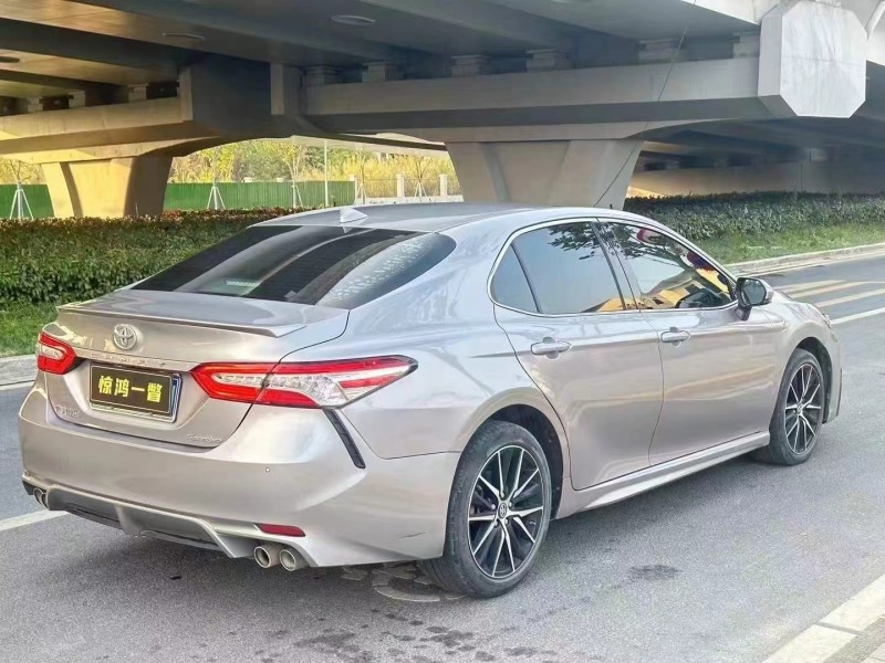 广州23年丰田凯美瑞5