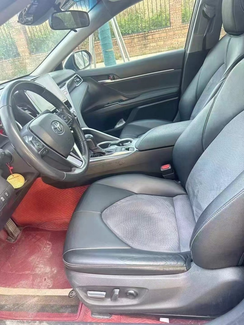 广州23年丰田凯美瑞7