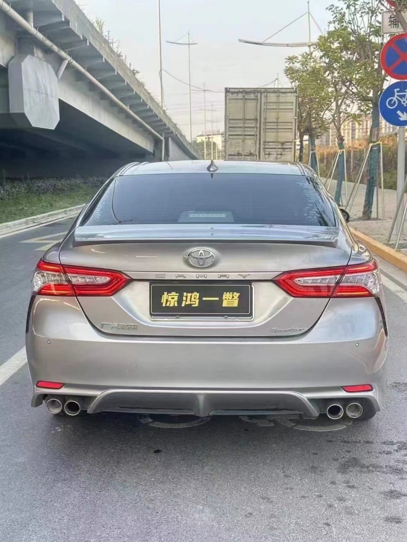 广州23年丰田凯美瑞9