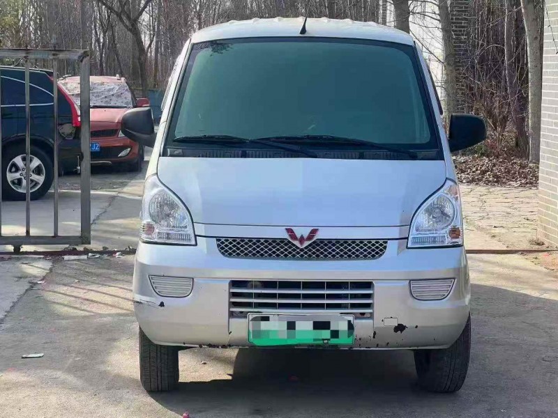 白银23年五菱汽车荣光1