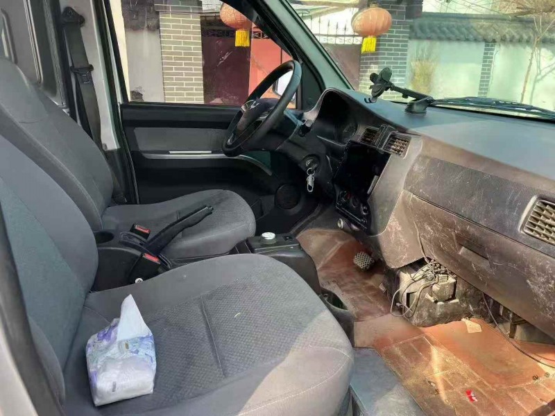 白银23年五菱汽车荣光5