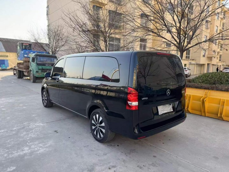 徐州24年奔驰威霆5