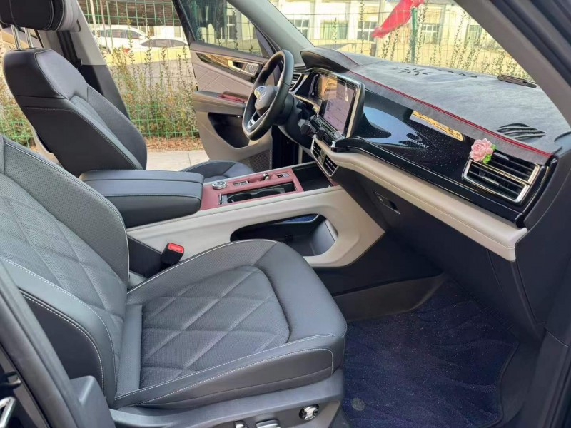 徐州25年大众途昂4