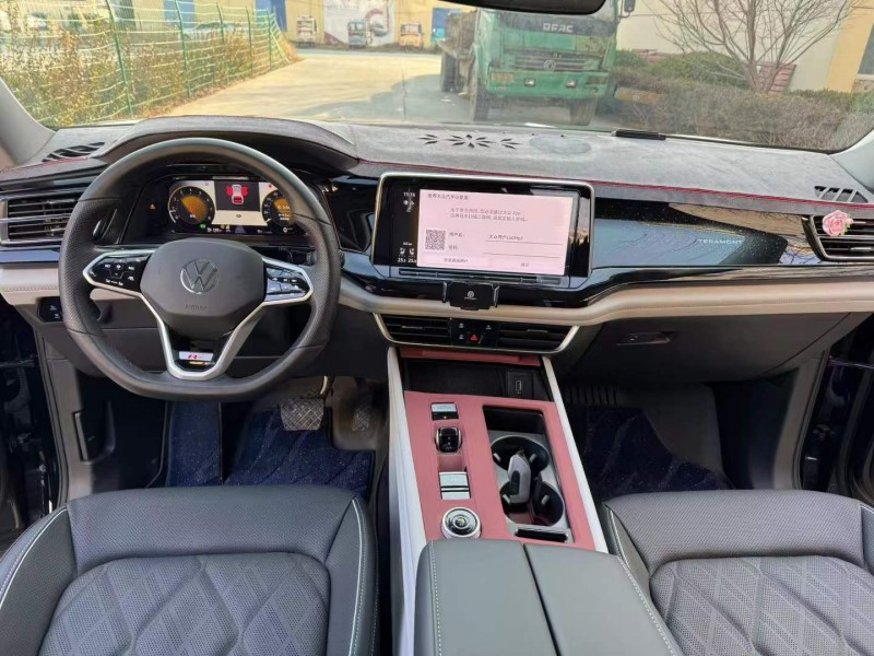 徐州25年大众途昂7