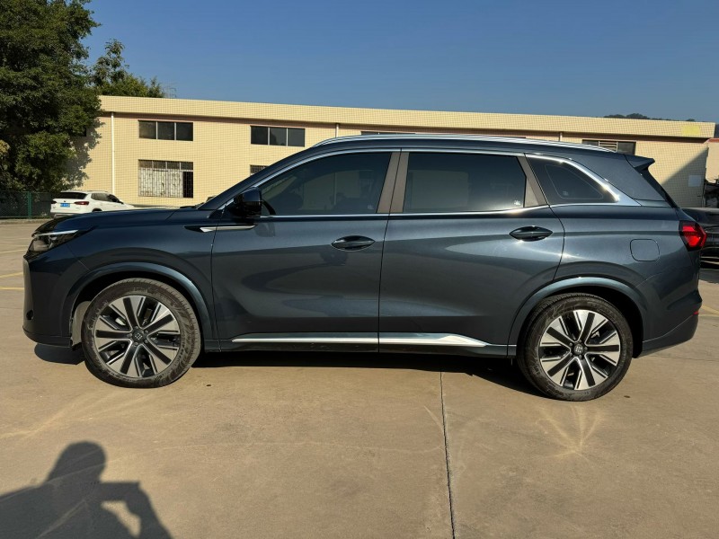 中山25年东风蓝电E52