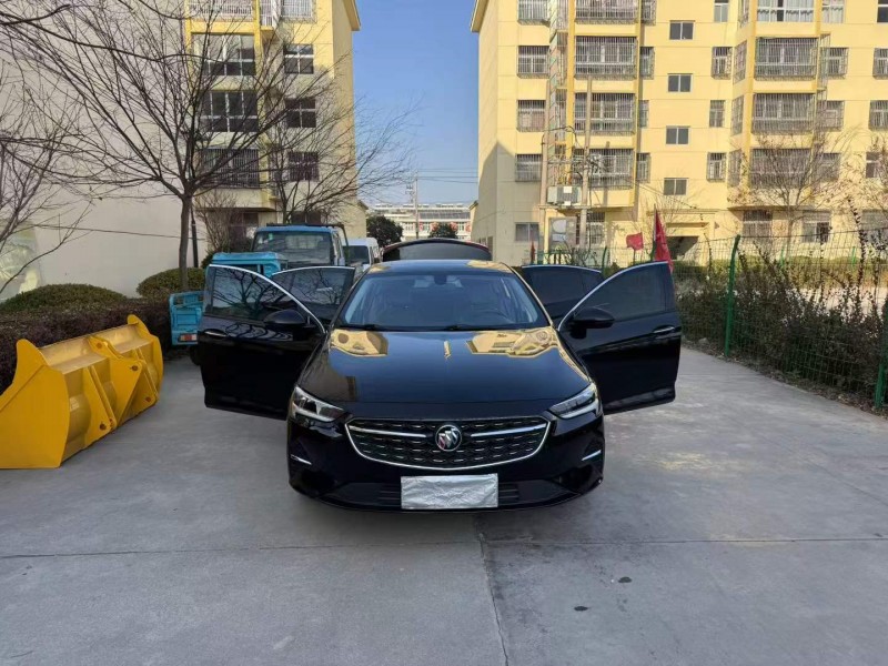 徐州21年别克君威8