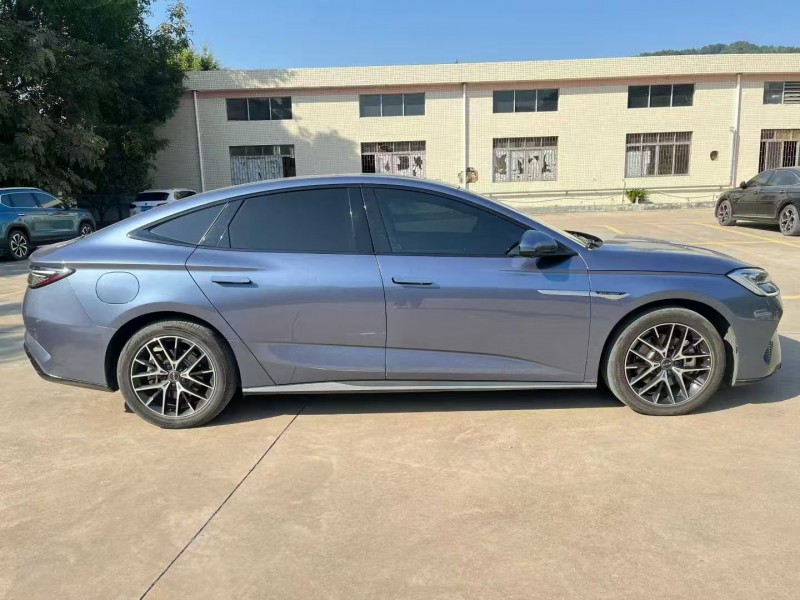 中山24年比亚迪海豹2