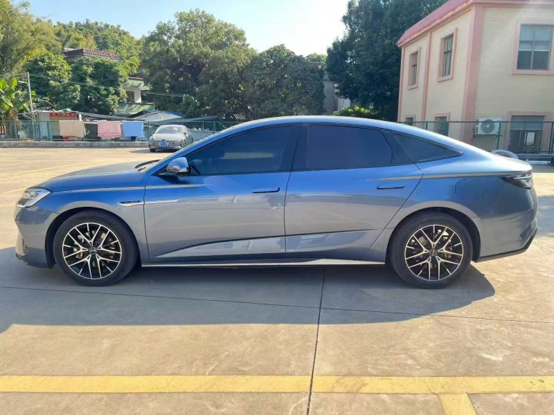 中山24年比亚迪海豹3