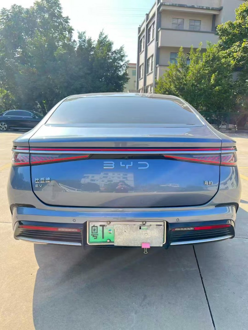 中山24年比亚迪海豹9