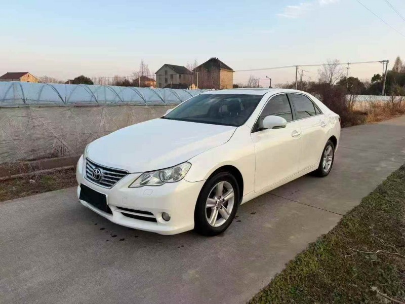 温州13年丰田锐志2