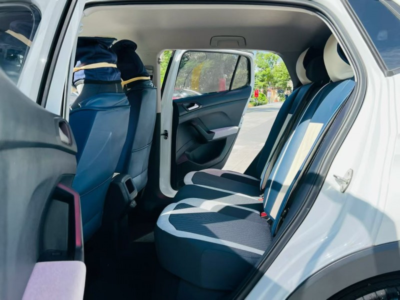 深圳25年大众途岳6