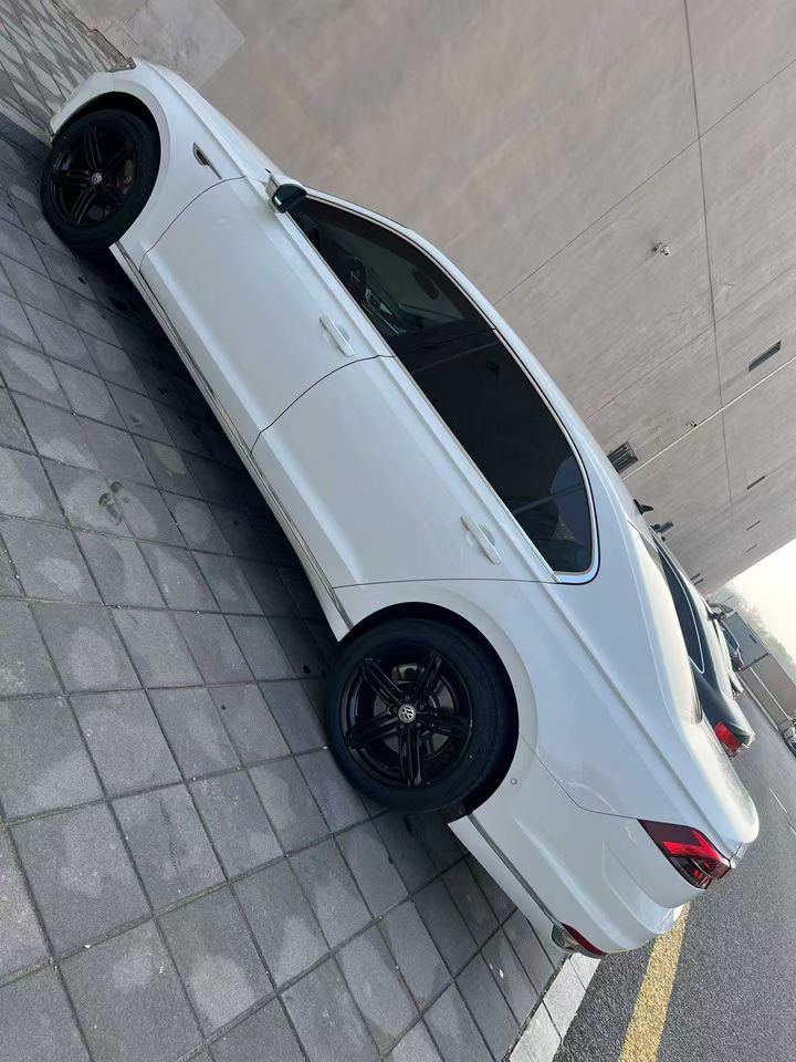 营口23年大众辉昂7