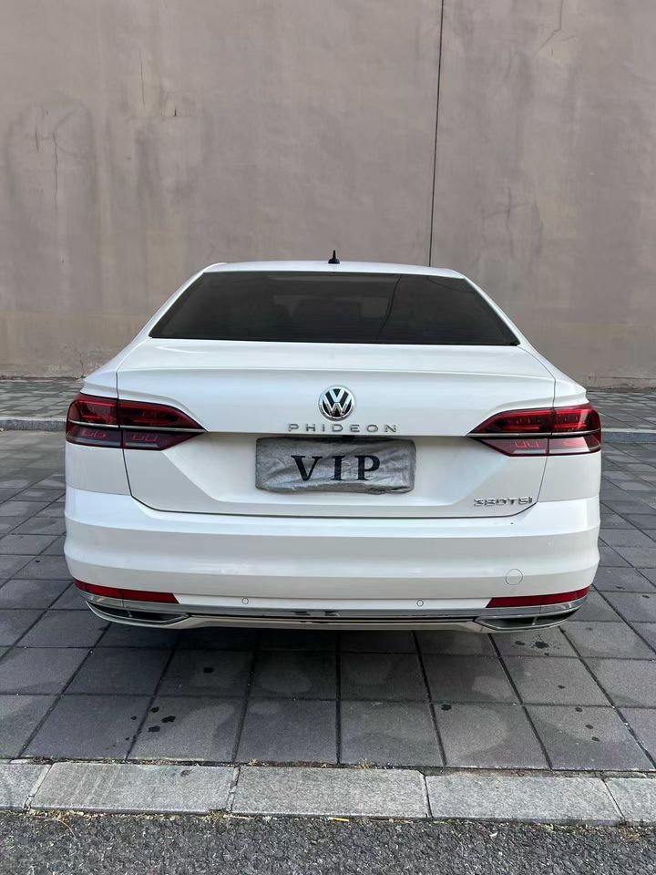 营口23年大众辉昂9