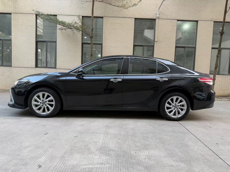 佛山22年丰田凯美瑞8