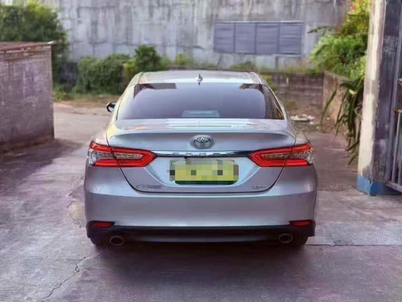 东莞22年丰田凯美瑞9