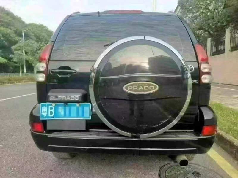 广州05年丰田普拉多9