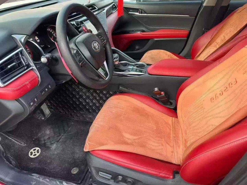 淄博18年丰田凯美瑞6